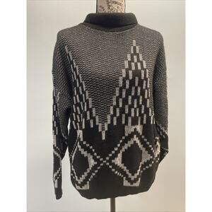 Vintage 80s Fortune Knits USA Women’s Black Silver Geometric Long Sleeve Sweater